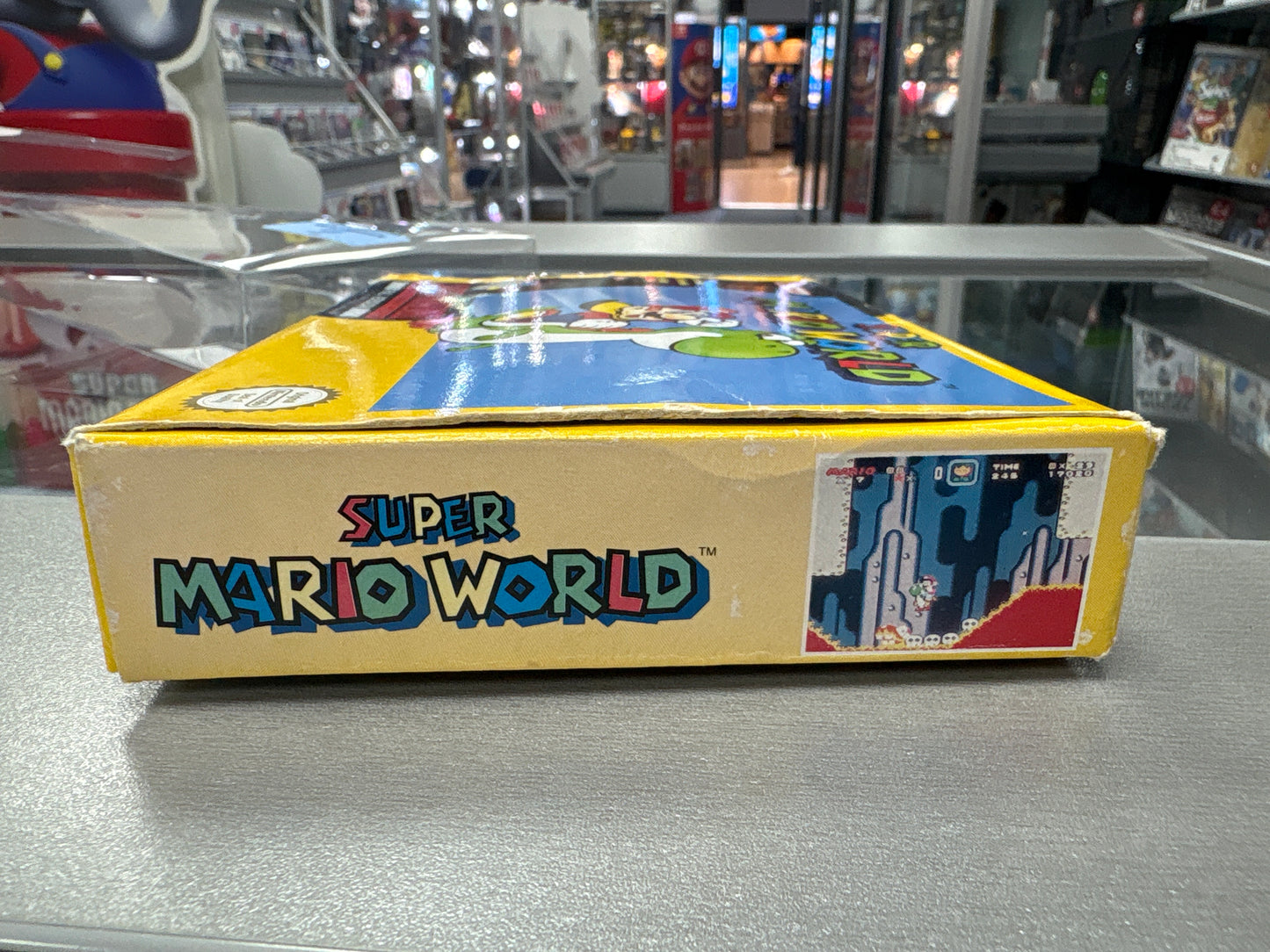 Super Mario World - Super Nintendo (SNES)