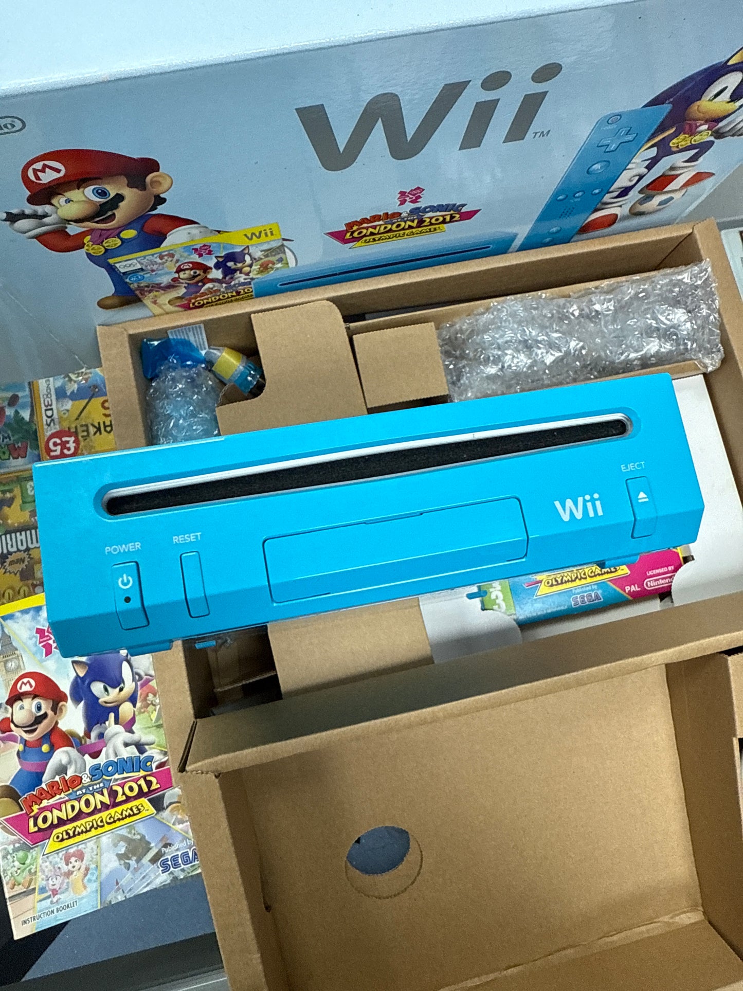 Nintendo Wii Mario & Sonic London 2012 Limited Edition Pack.