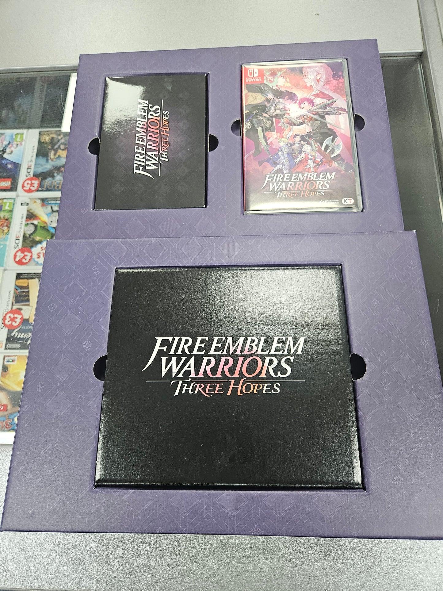 Fire Emblem Warriors: Three Hopes Limited Edition - Nintendo Switch